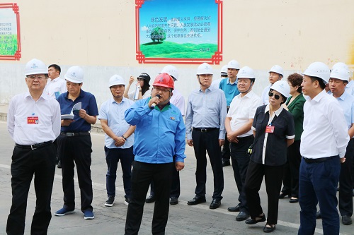 1536799956253436myWD.jpg 十三次黨代表視察調研.JPG