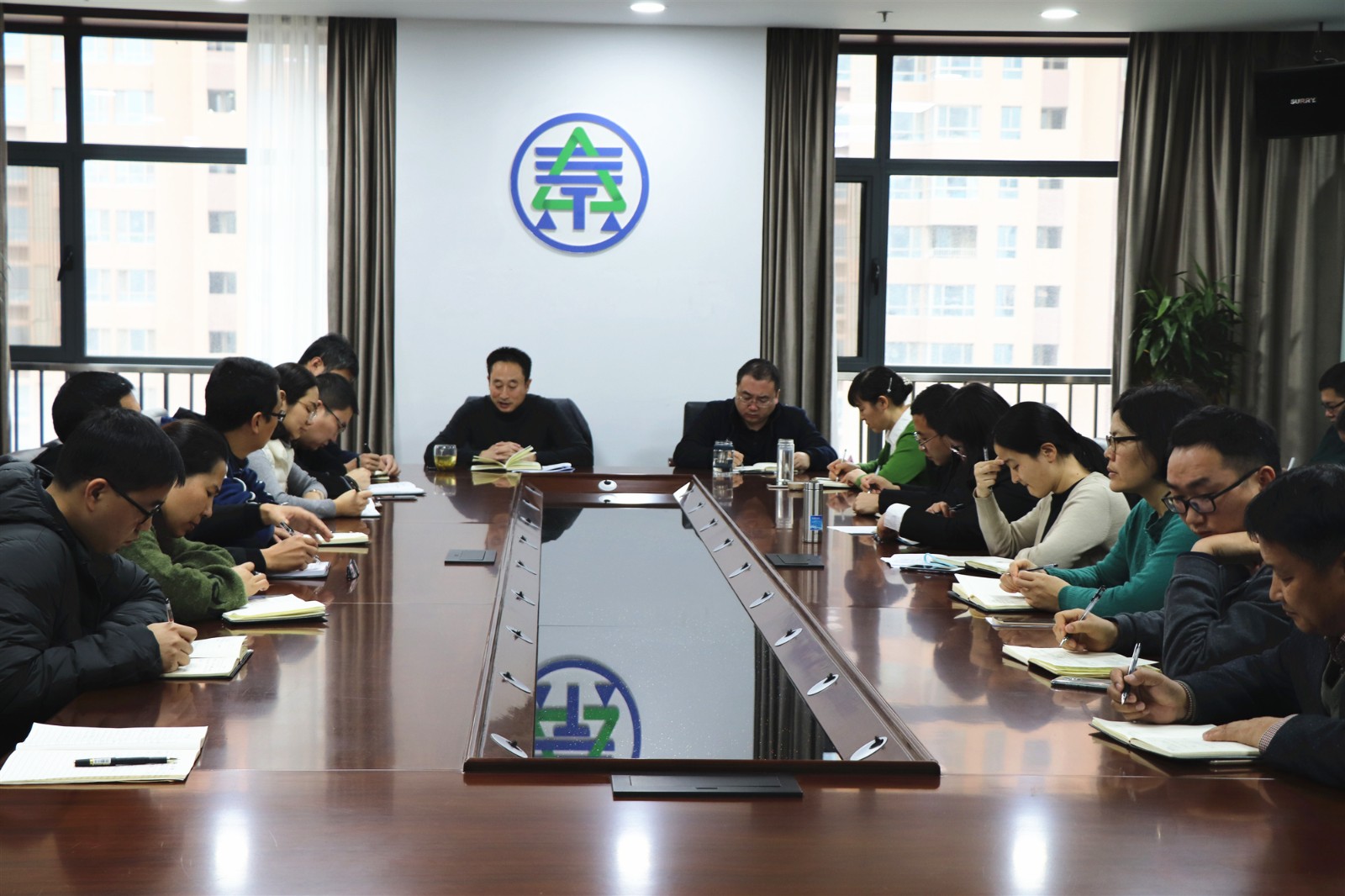 1543970148993123Kx6C.jpg 傳達集團黨委會精神照片_副本.jpg