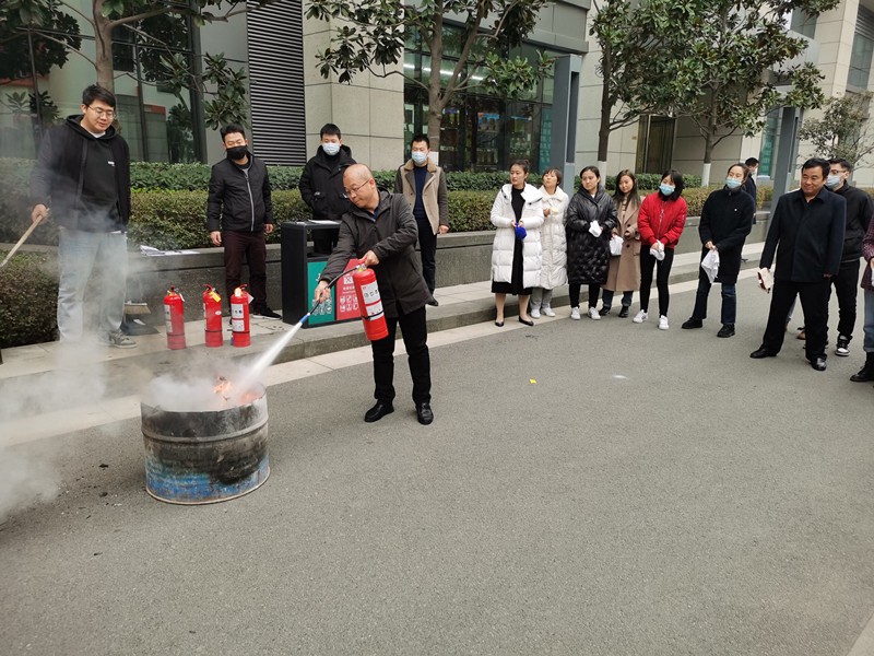 1606785553779543UpDe.jpg 國源公司開展火災應急逃生演練 (3)_副本.jpg