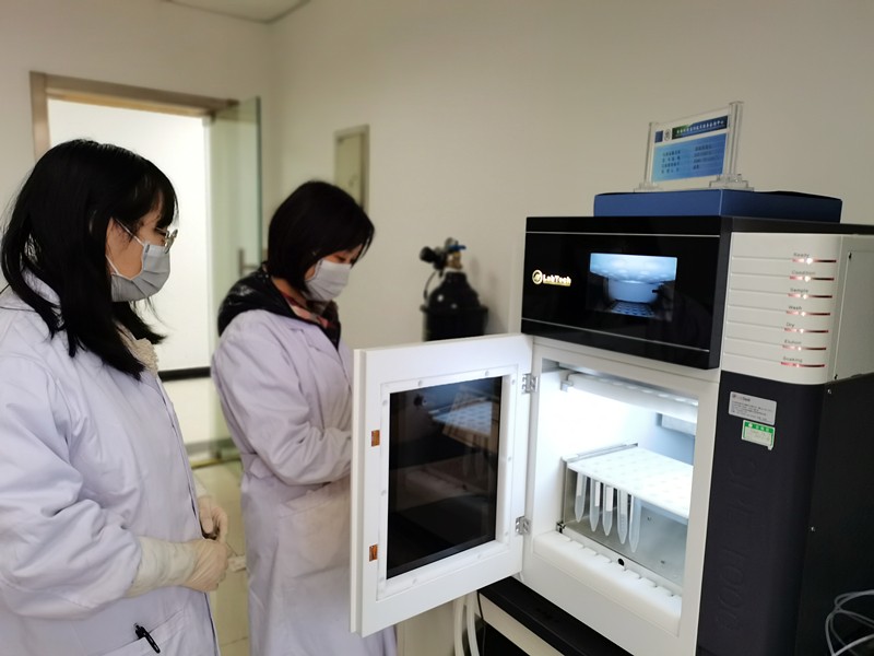 監(jiān)測(cè)中心：新春佳節(jié)顯擔(dān)當(dāng) 恪守崗位踐使命1_副本.jpg