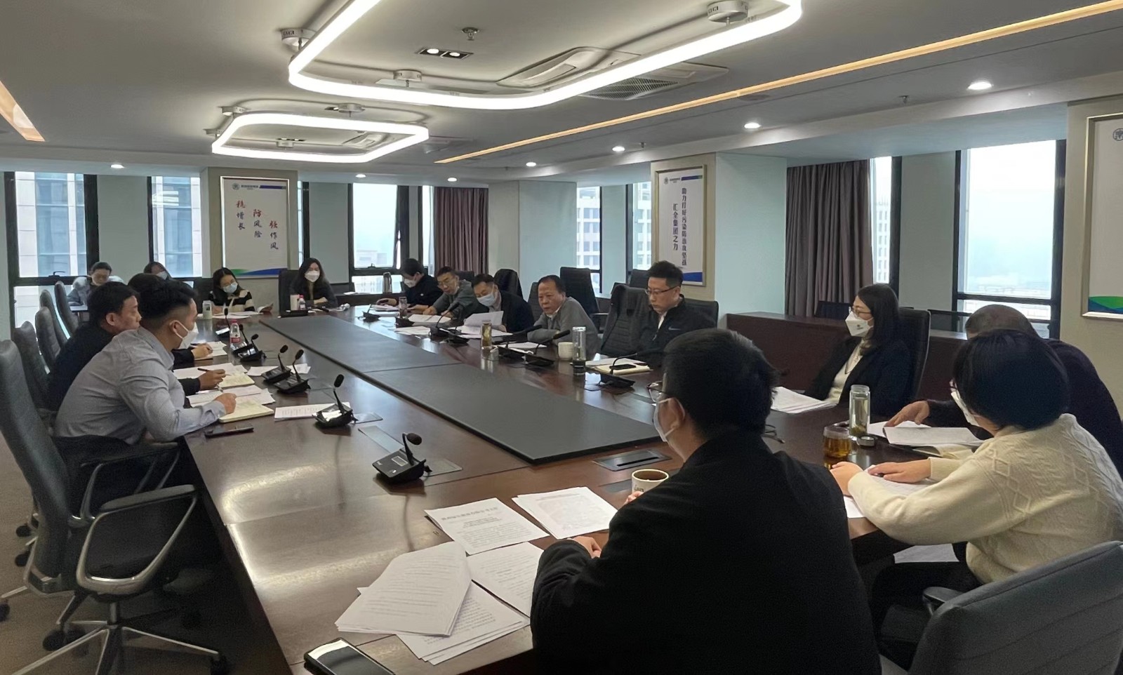 1673487994272671JSkQ.jpg 顧峰帶隊督導綠色能源公司及延安工程公司重點經營事項推進情況照片.jpg